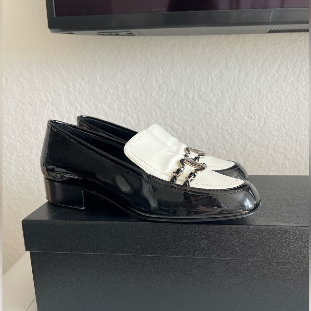 Chanel Loafers 2016 Collection Size 36 - Picture 3 of 5